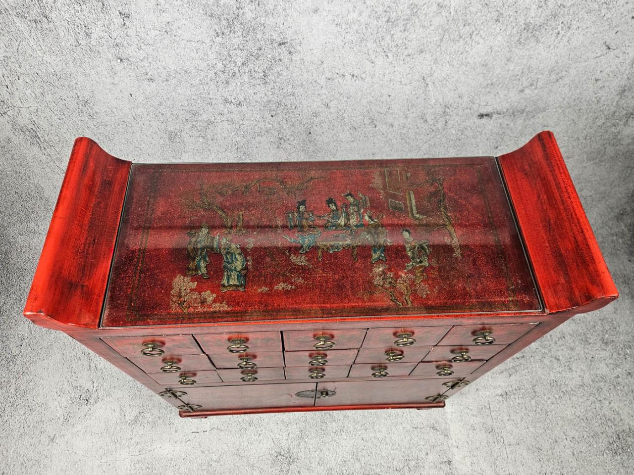 CABINET
