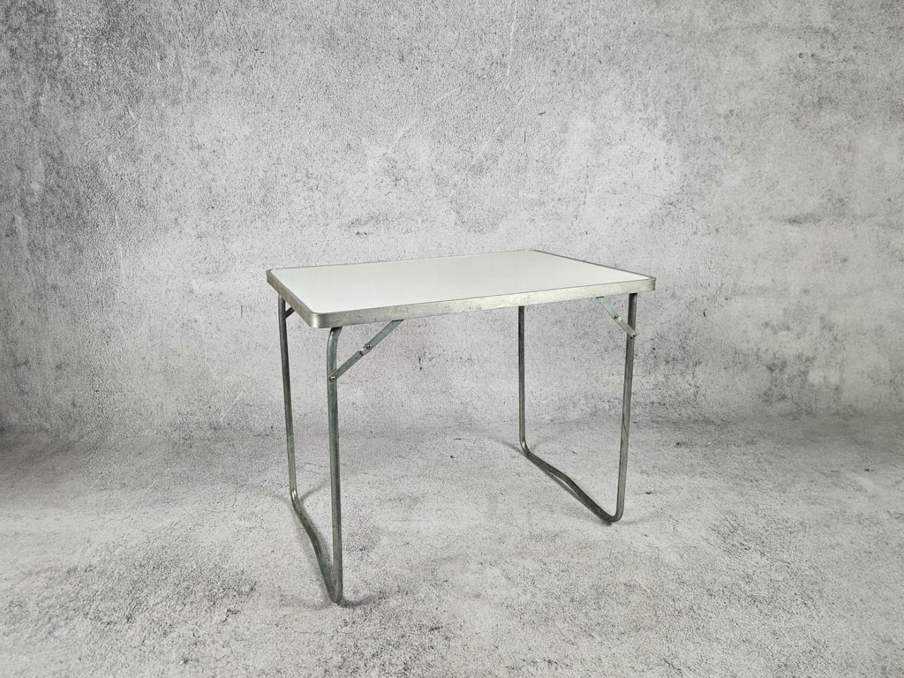 FOLDING CAMPING TABLE