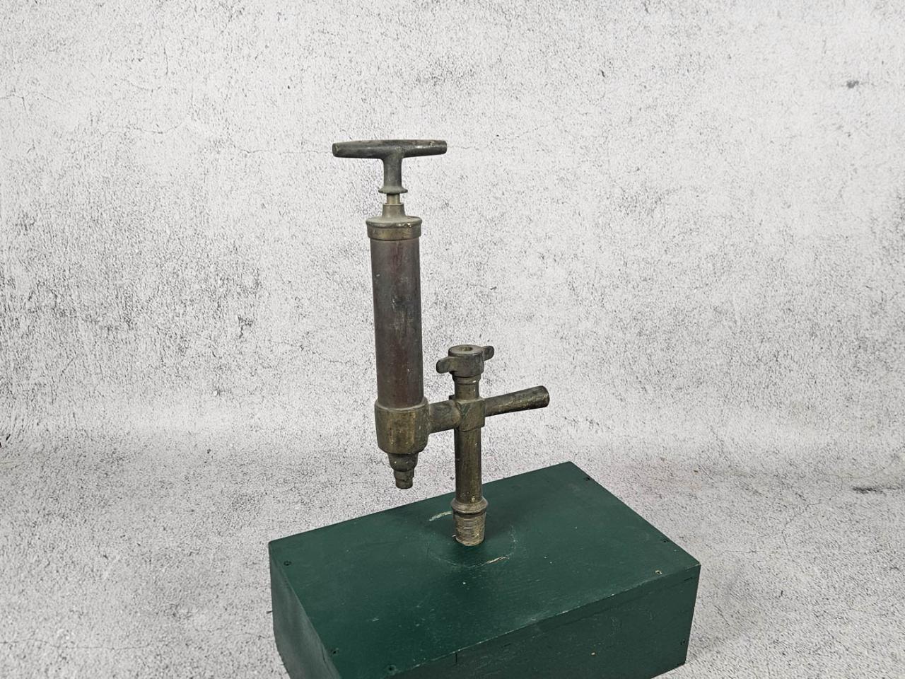 MANUAL BEER PUMP
