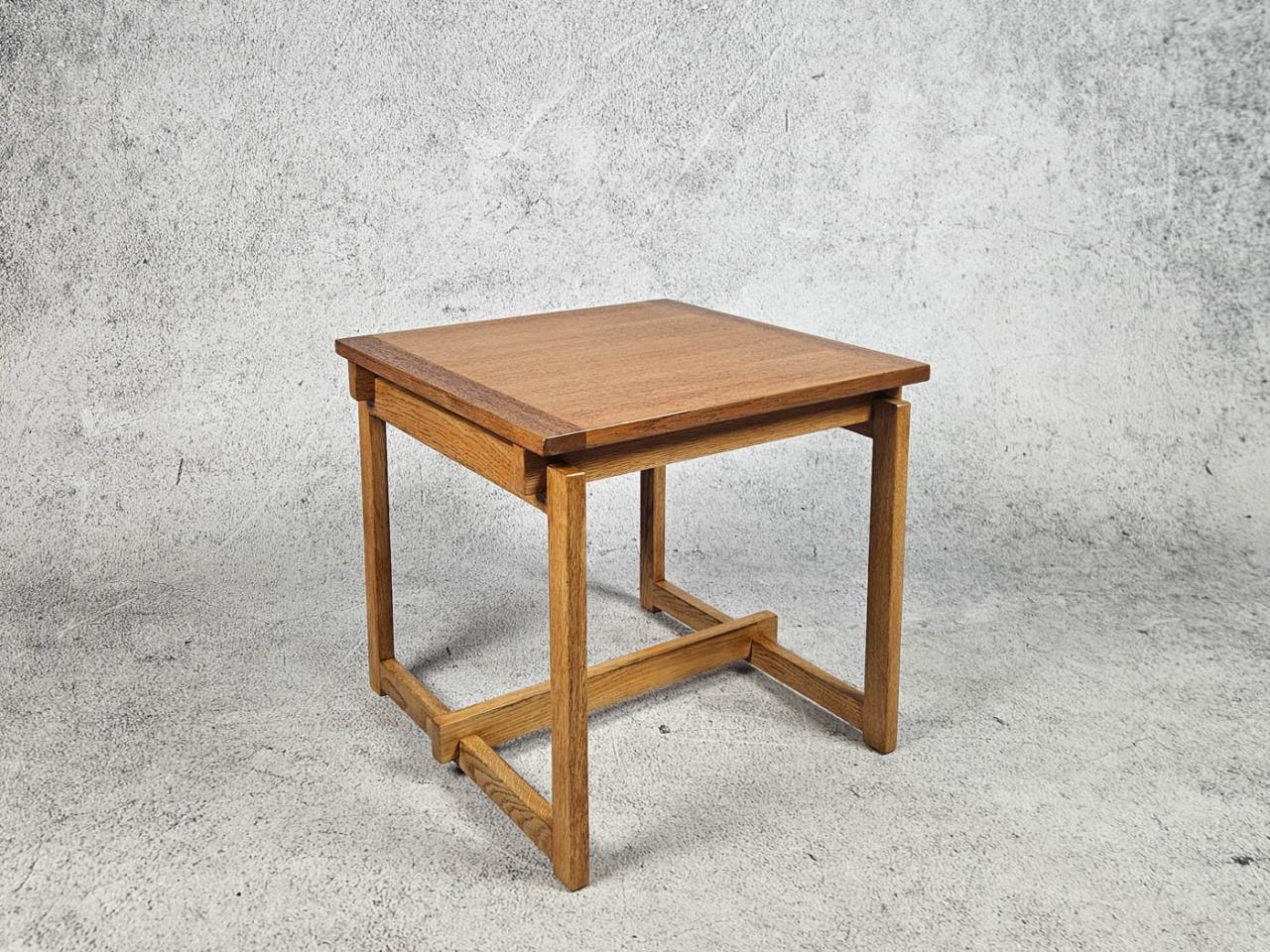SMALL TABLE