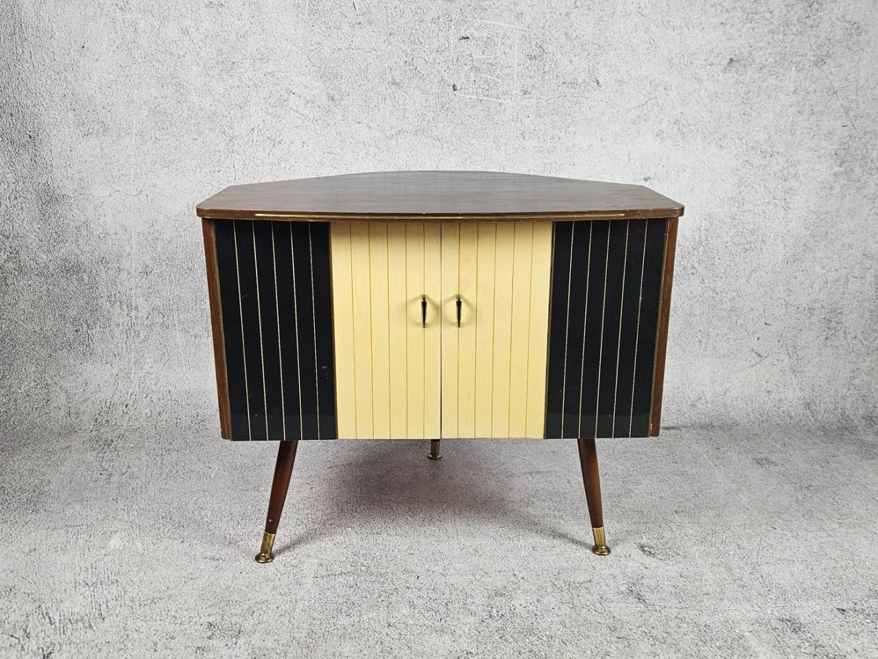 CORNER TV CABINET