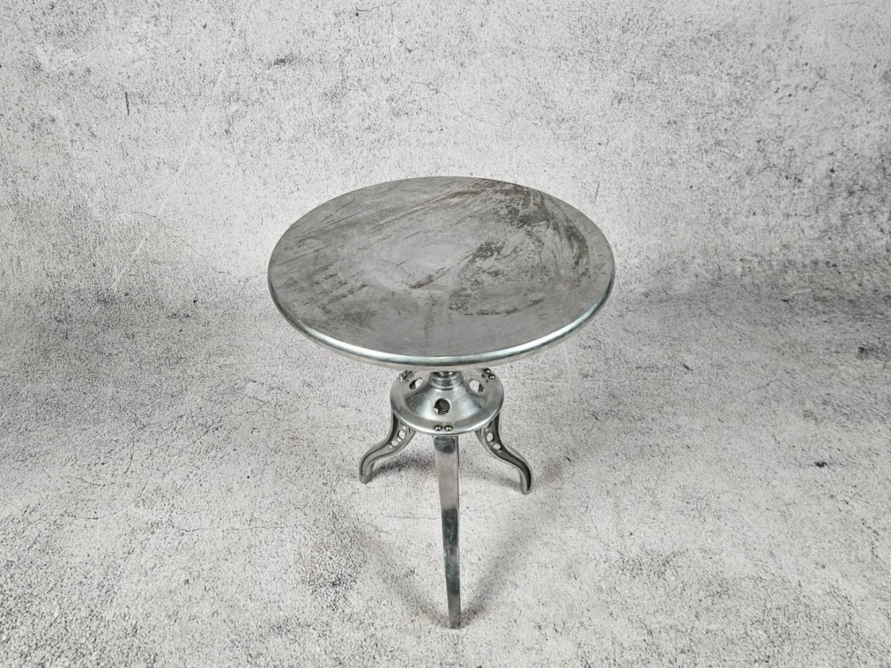 SMALL TABLE