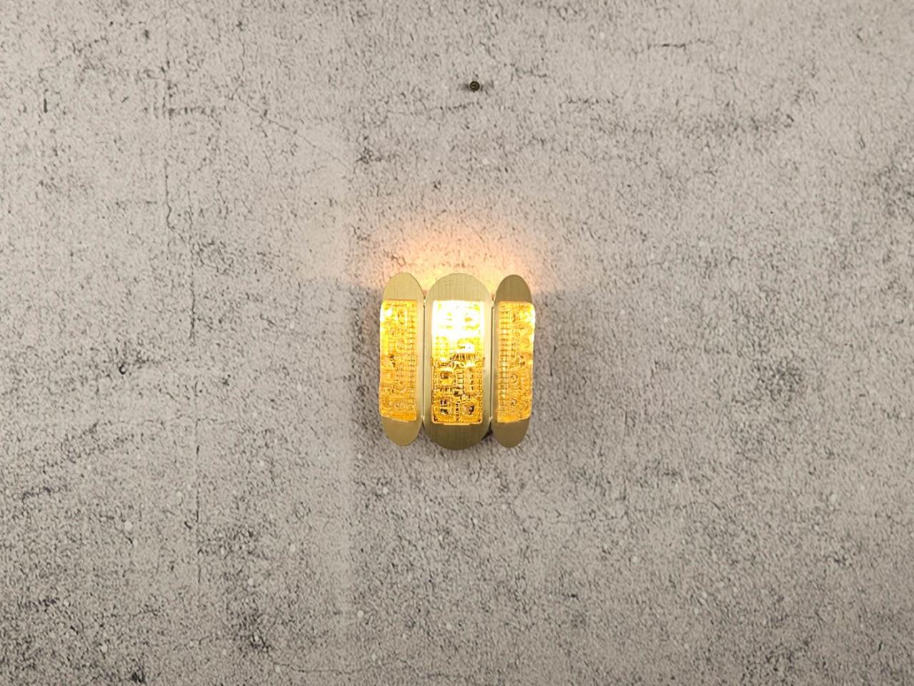 WALL SCONCE