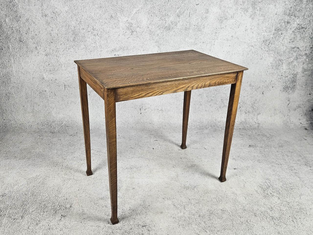 SMALL TABLE