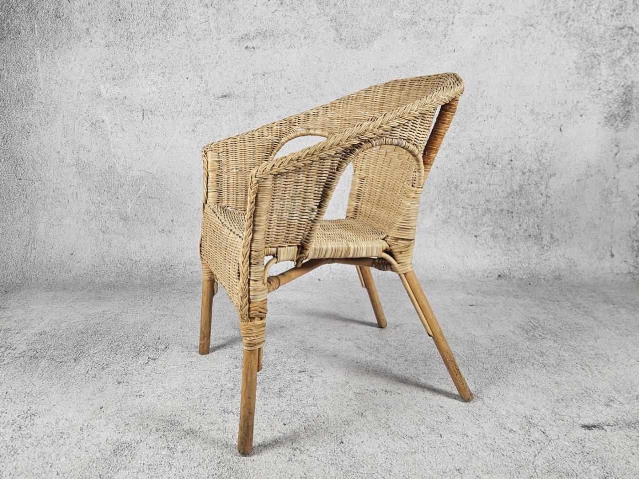 GARDEN ARMCHAIR