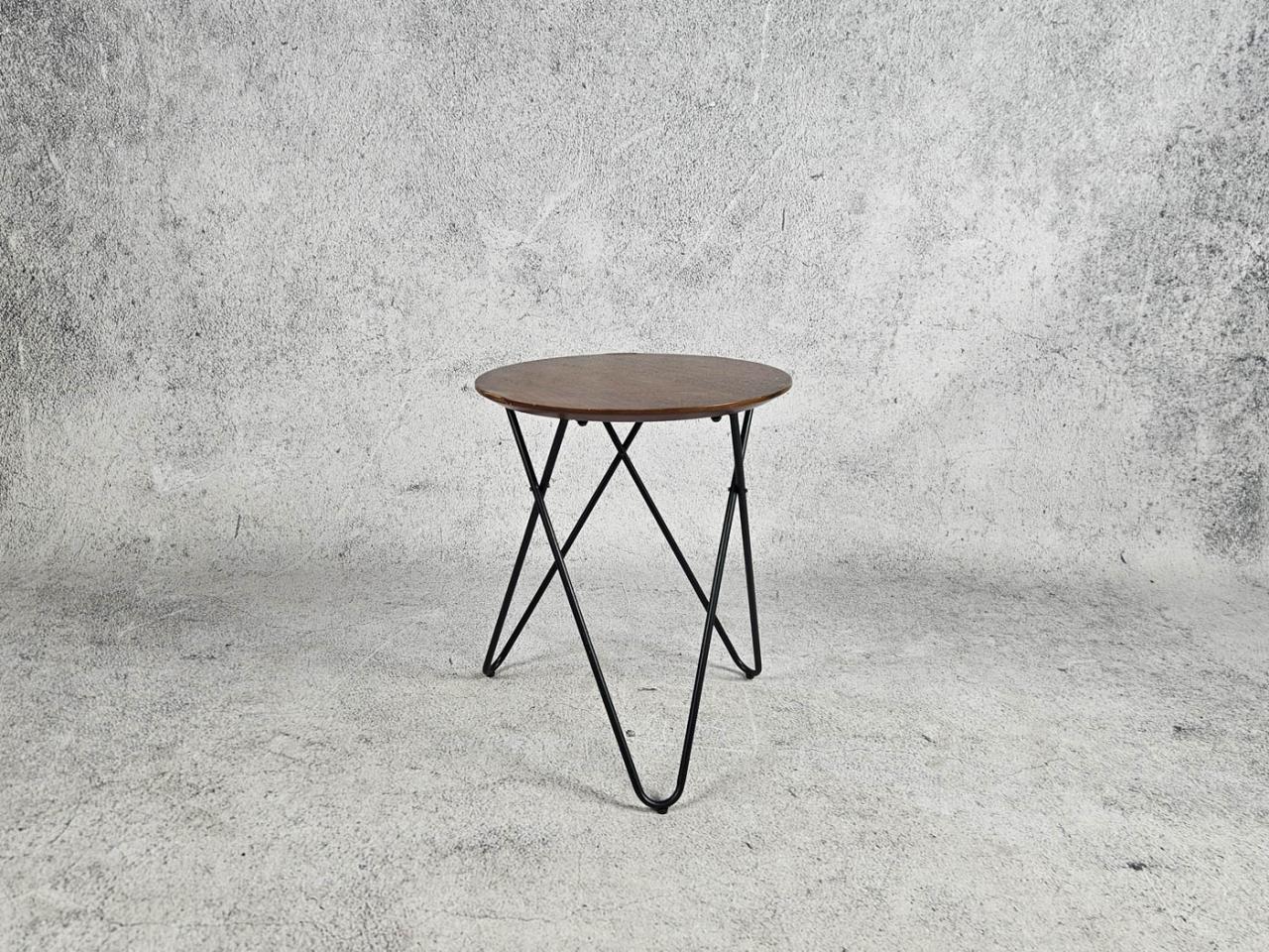 SMALL TABLE