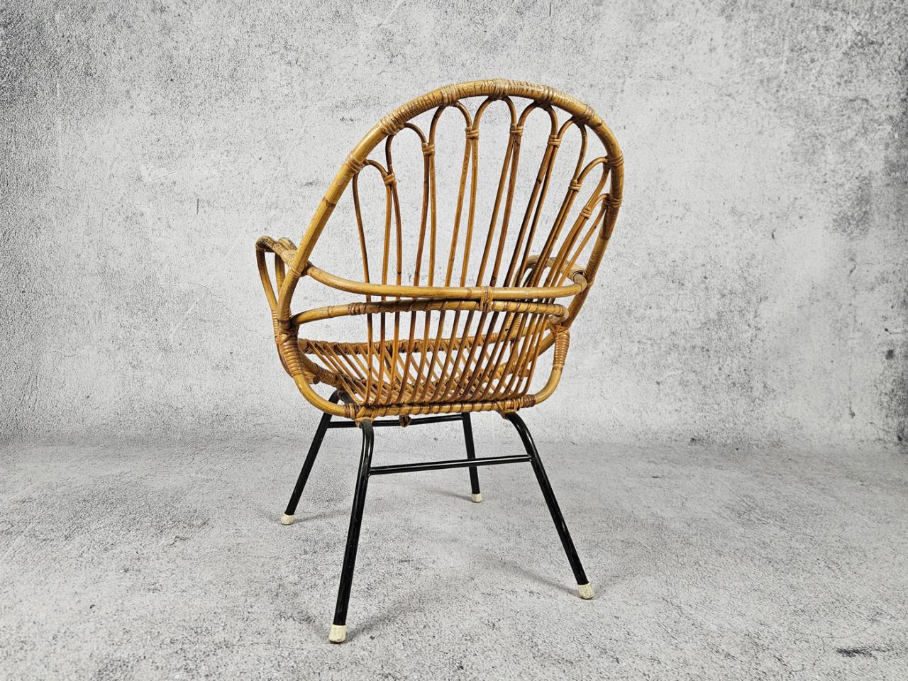 GARDEN ARMCHAIR