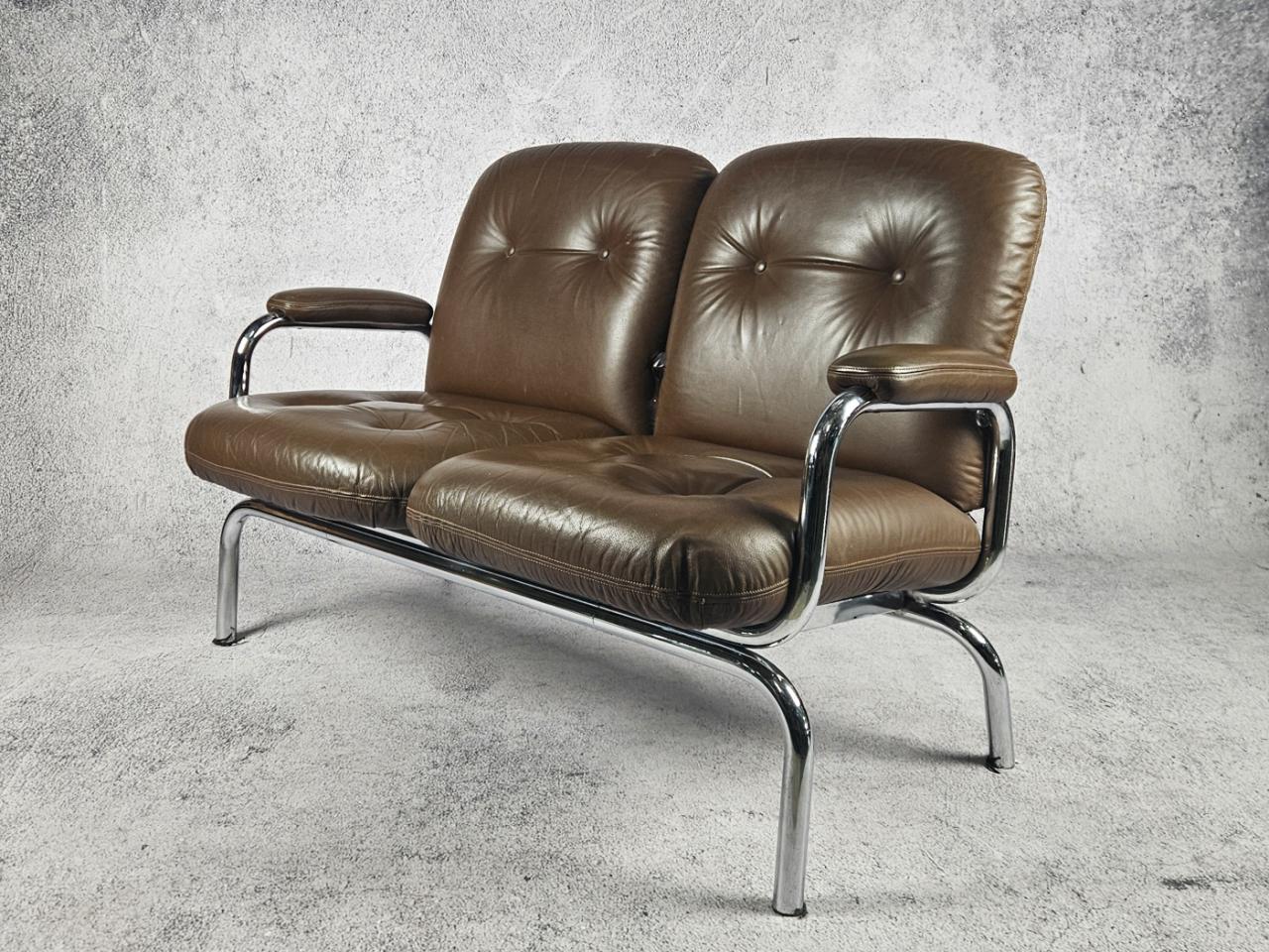 KANAPA SOFA
