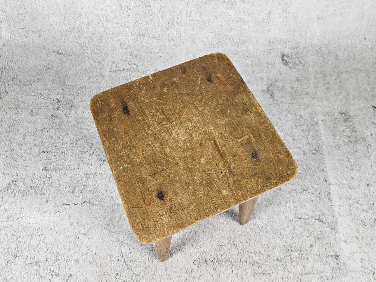 STOŁEK TABORET