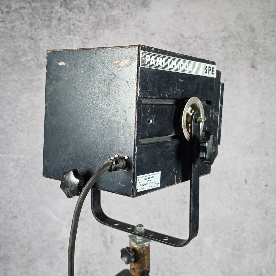 LAMPA FILMOWA