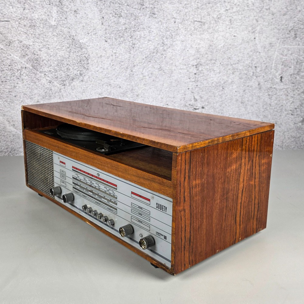 RADIO Z GRAMOFONEM