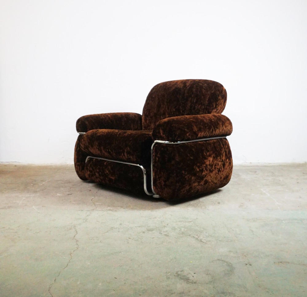 PLUSZOWY WŁOSKI FOTEL 70'S