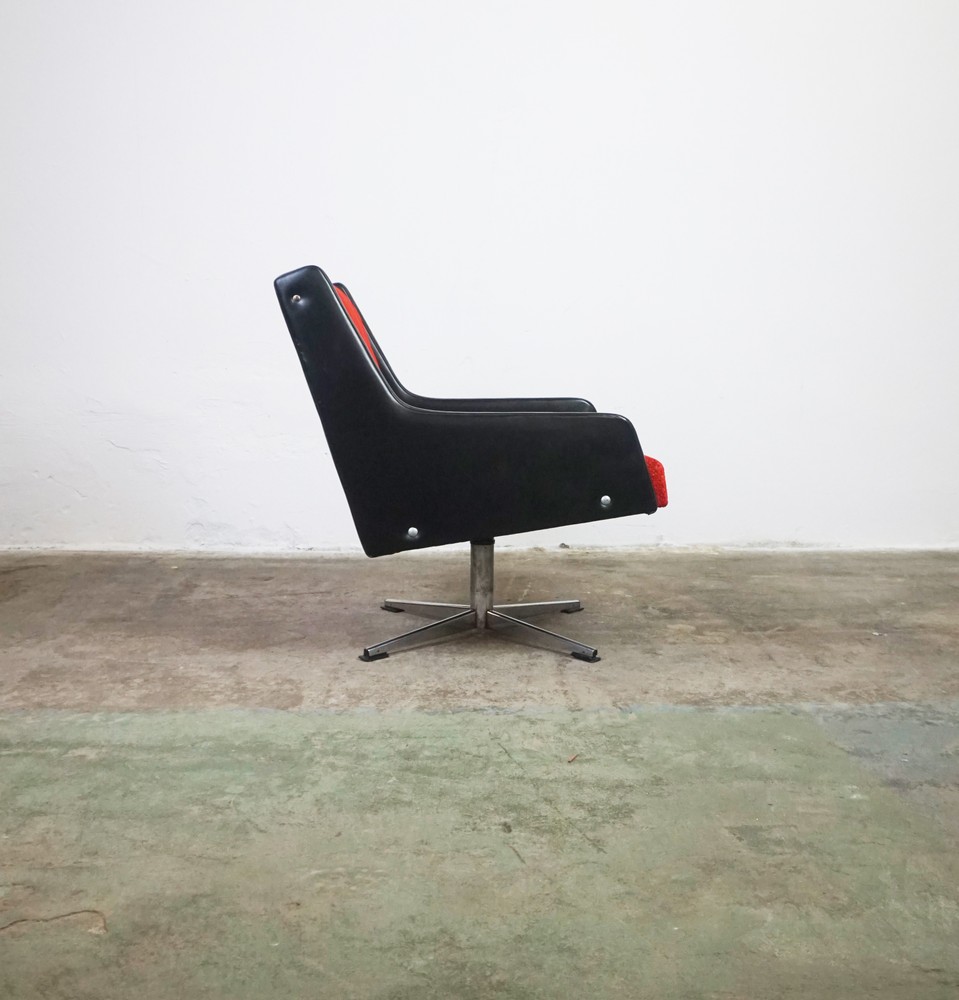 FOTEL RED & BLACK