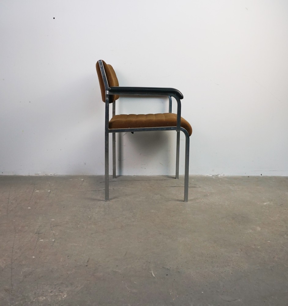 FOTEL BAUHAUS