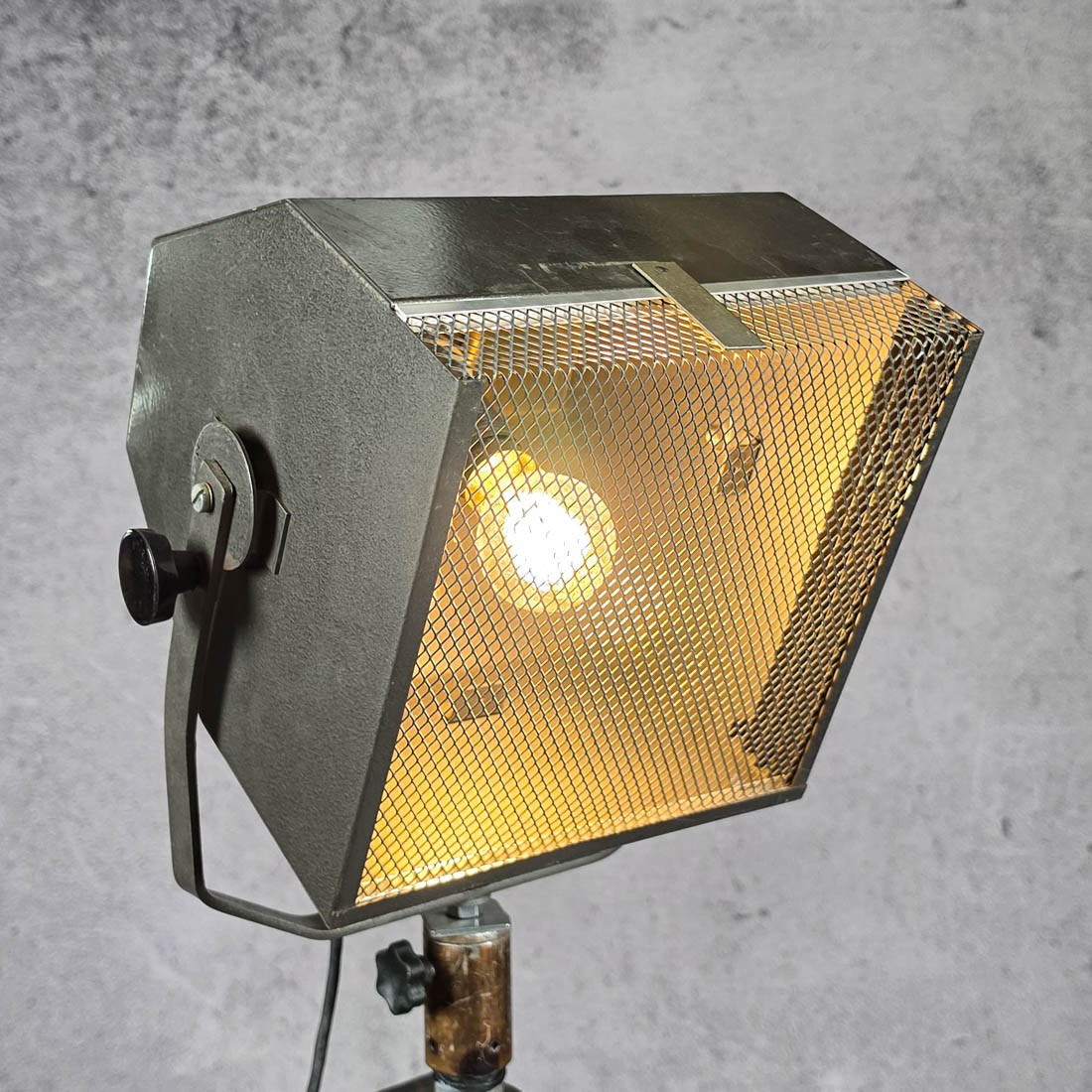 FILM LAMP