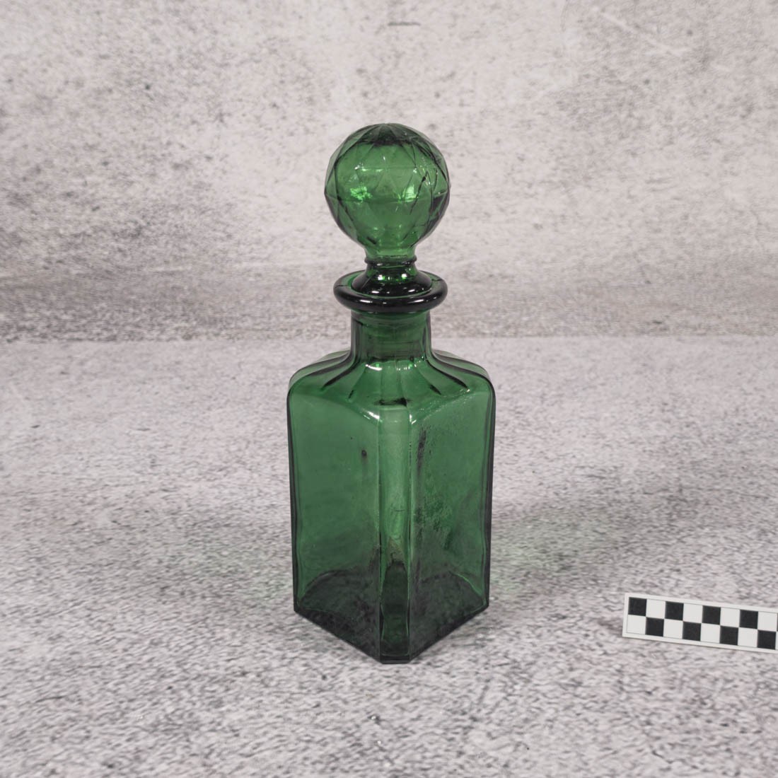 DECANTER