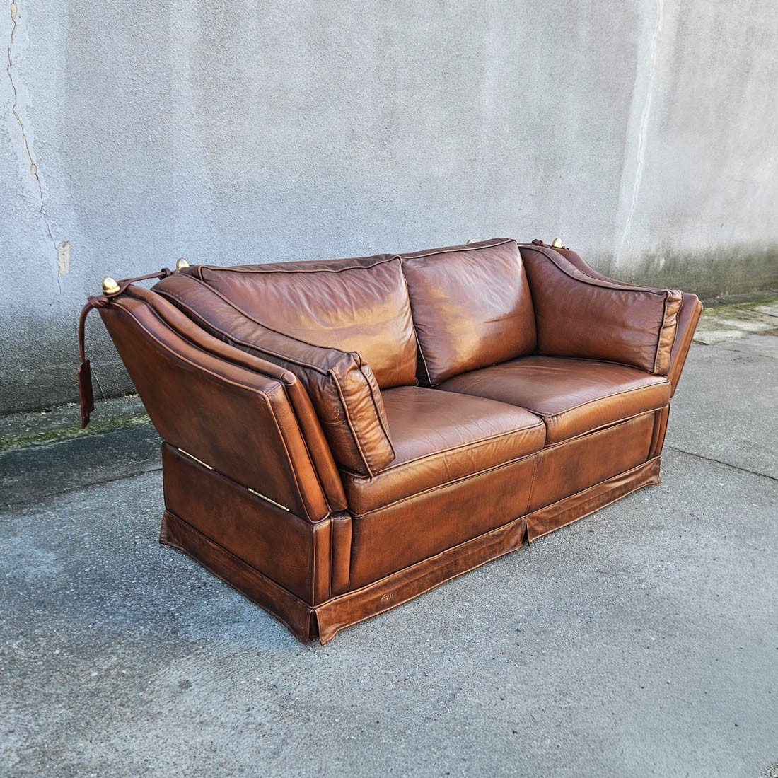 KANAPA SOFA