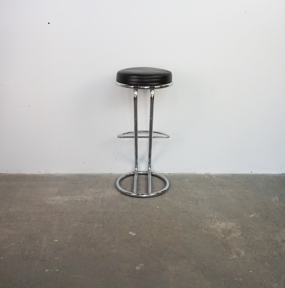 HOKER EILEEN GRAY