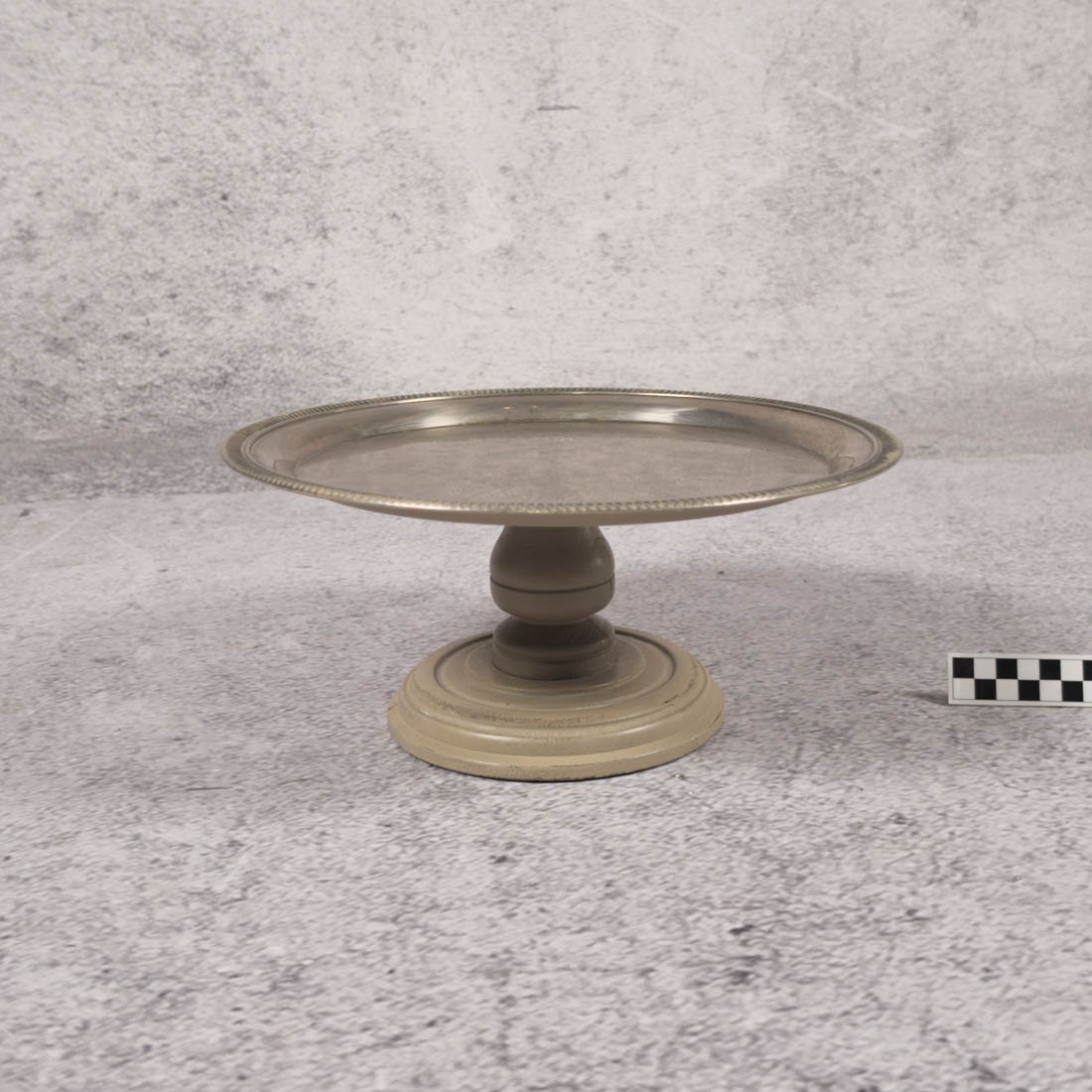 CAKE STAND