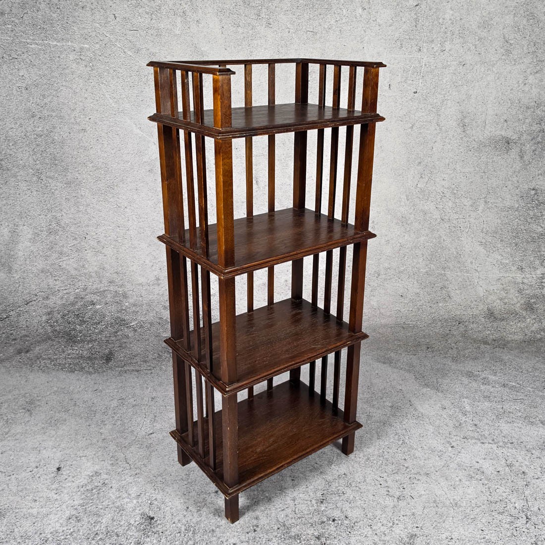 ETAGERE