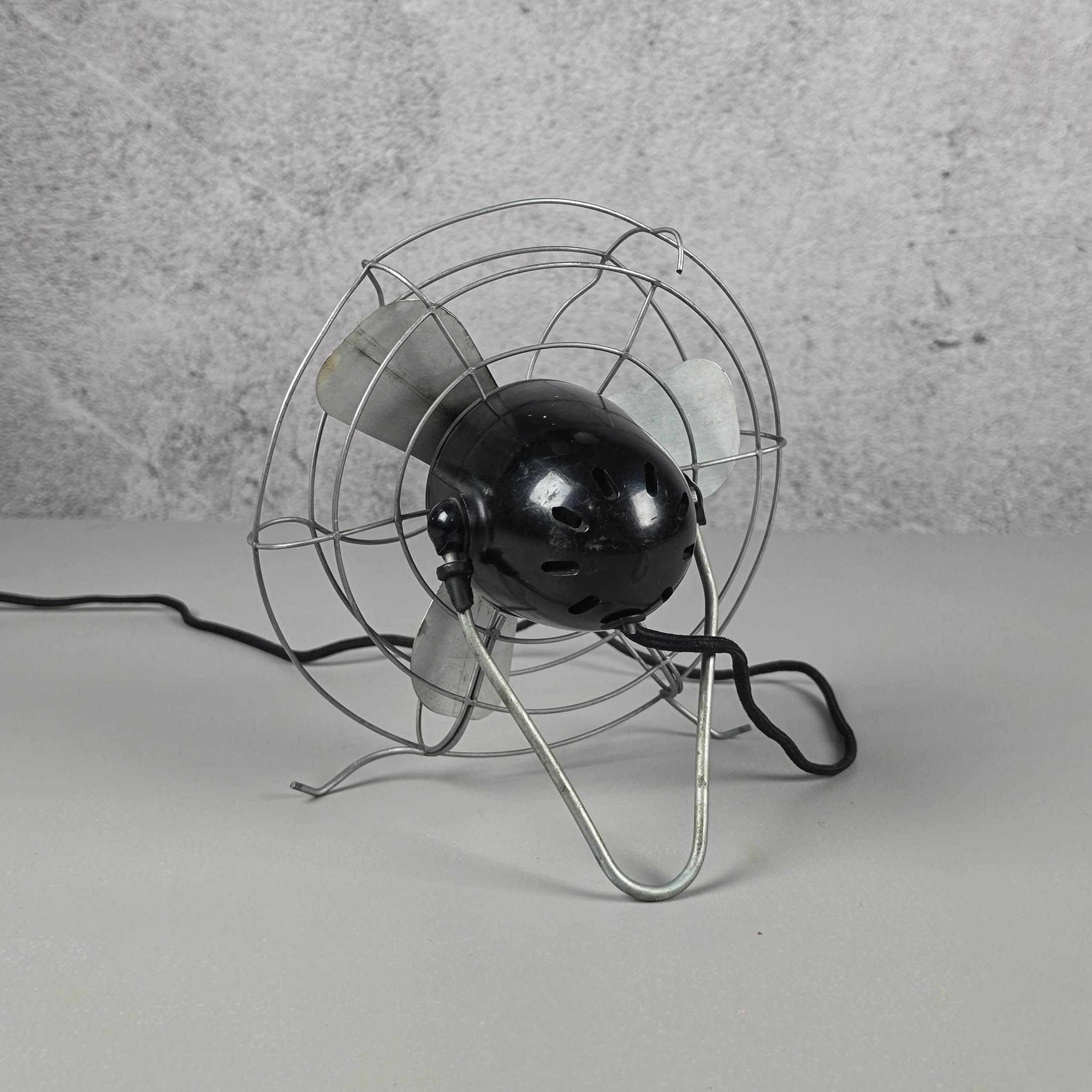 WENTYLATOR WIATRAK STOŁOWY TYP WS1, POLSKA 1958