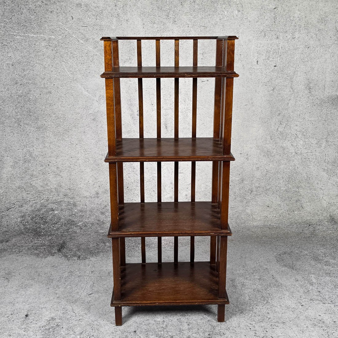 ETAGERE