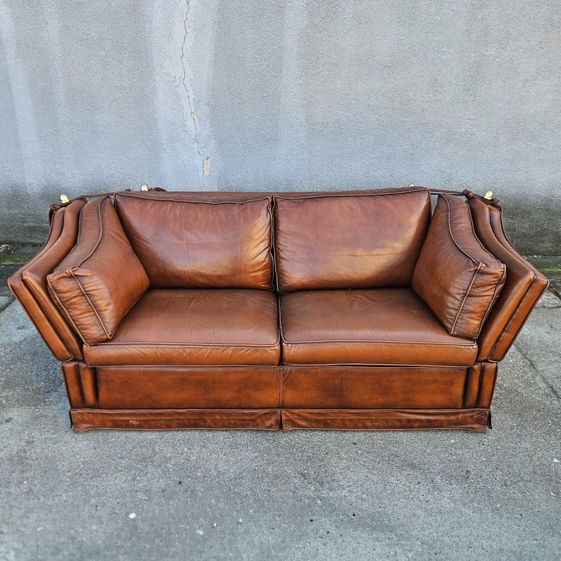 KANAPA SOFA