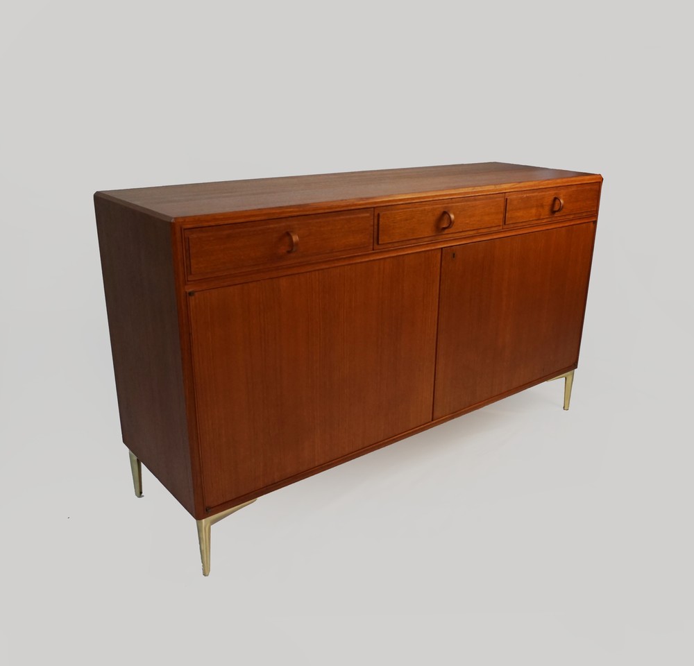 SIDEBOARD SZWECJA SZAFKA KOMODA