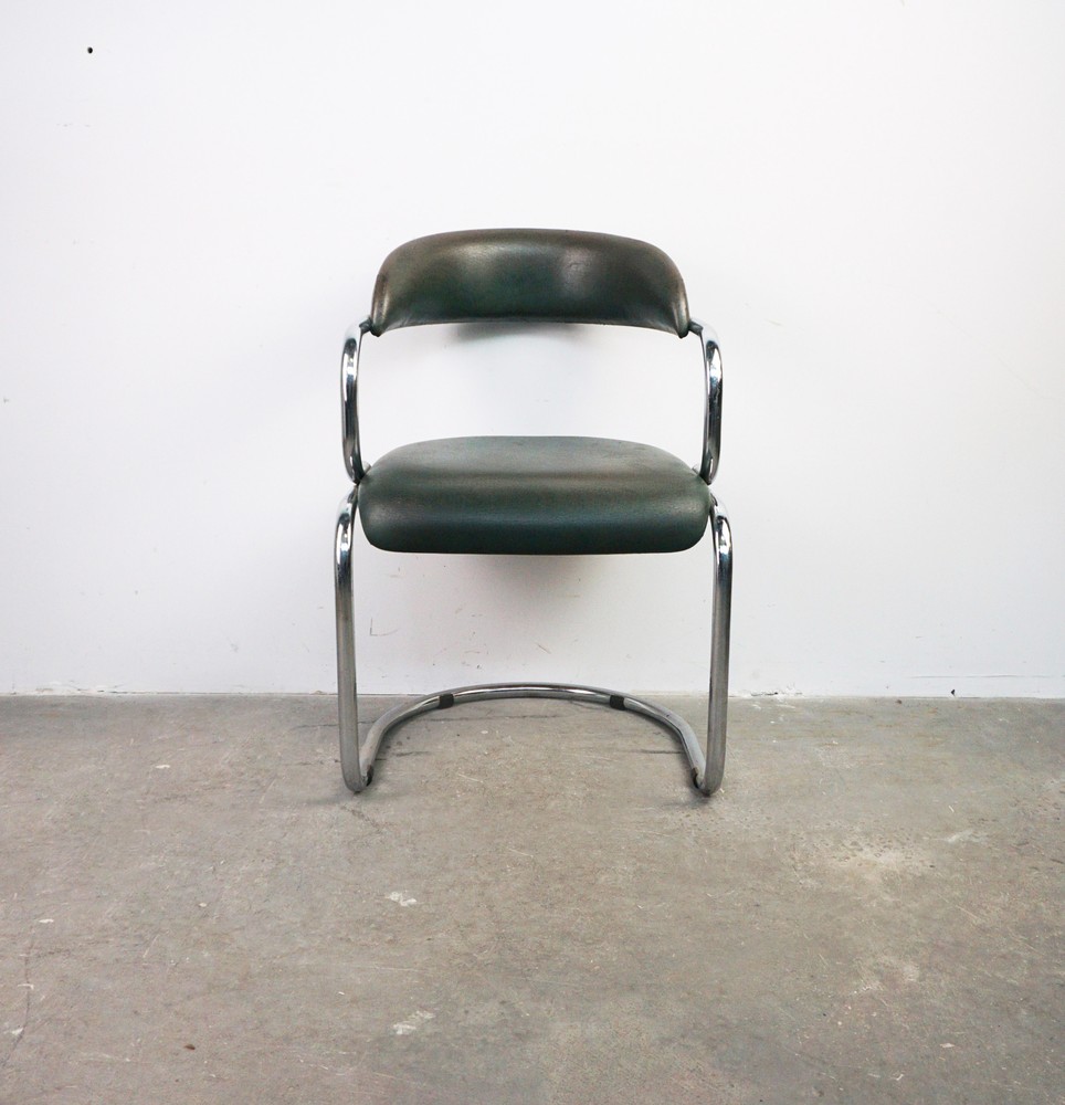FOTEL BAUHAUS