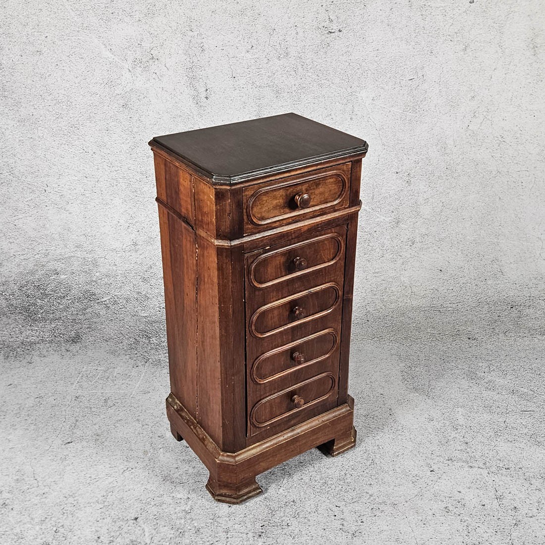 CABINET WITH DRAWERS