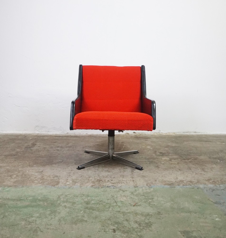 FOTEL RED & BLACK
