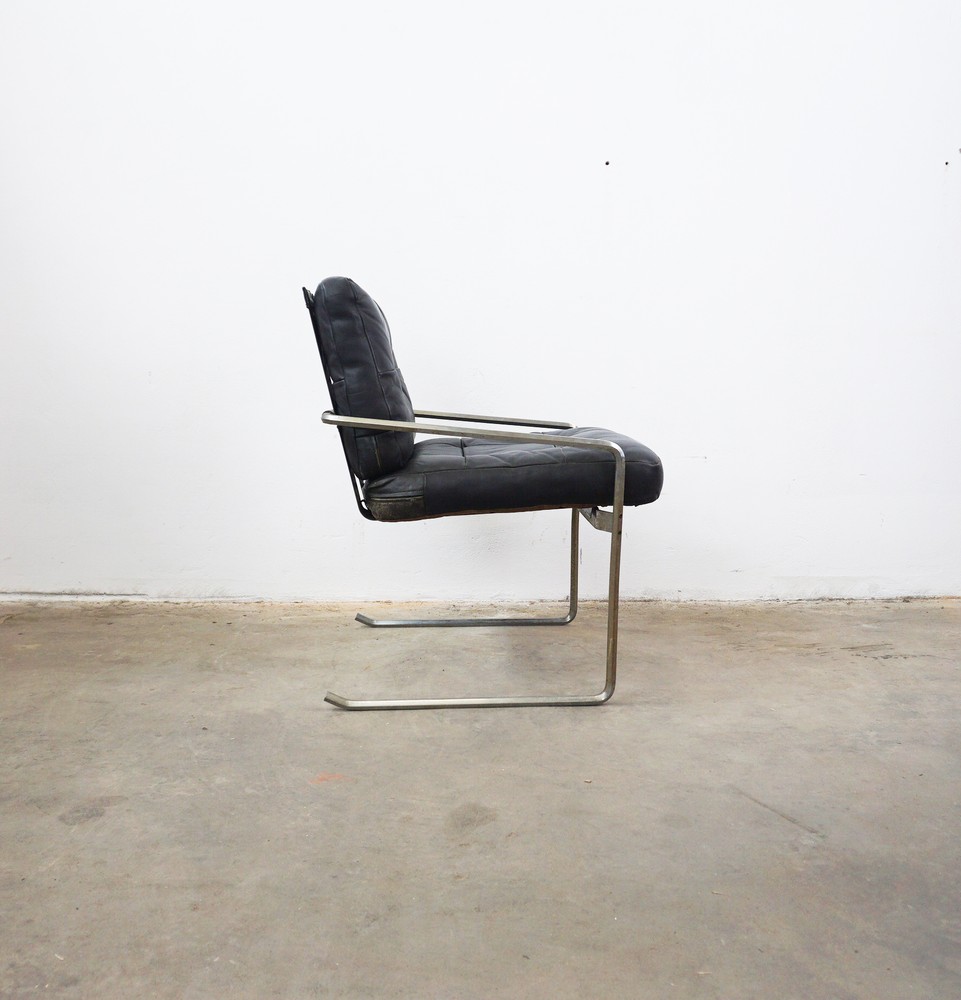 FOTEL BAUHAUS