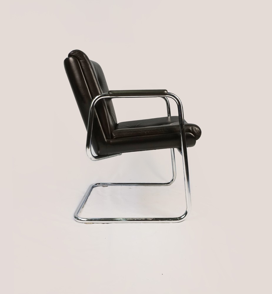 FOTEL SKÓRZANY BAUHAUS