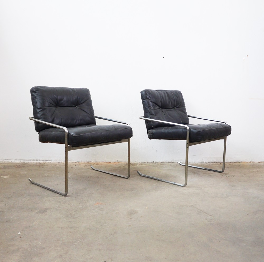 FOTEL BAUHAUS