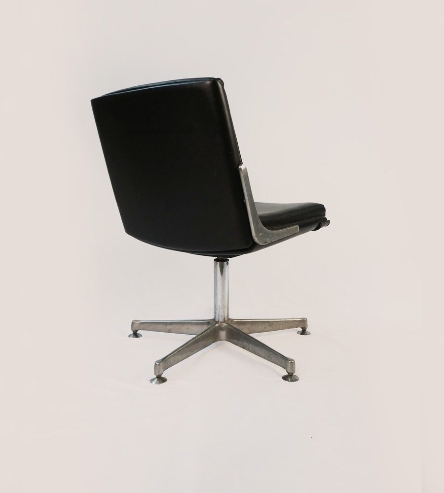 FOTEL BAUHAUS