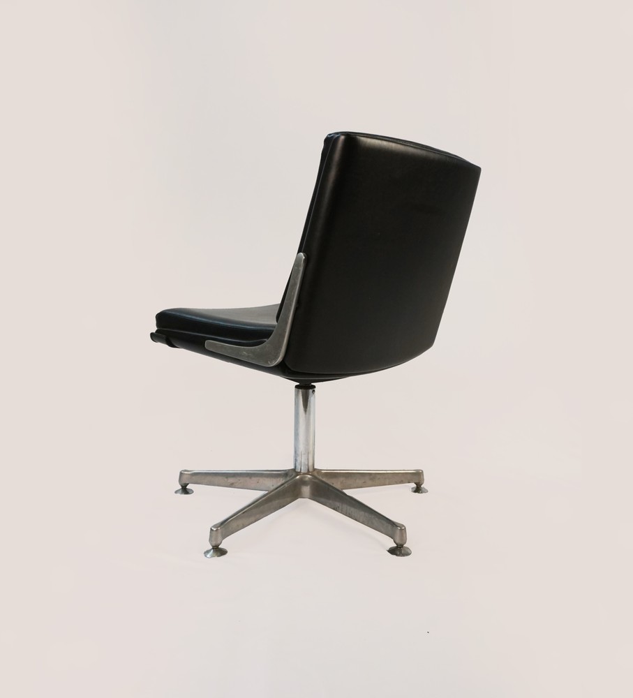 FOTEL BAUHAUS