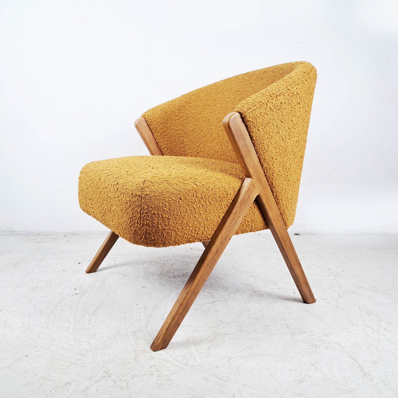 FOTEL BOUNCLE MUSTARD