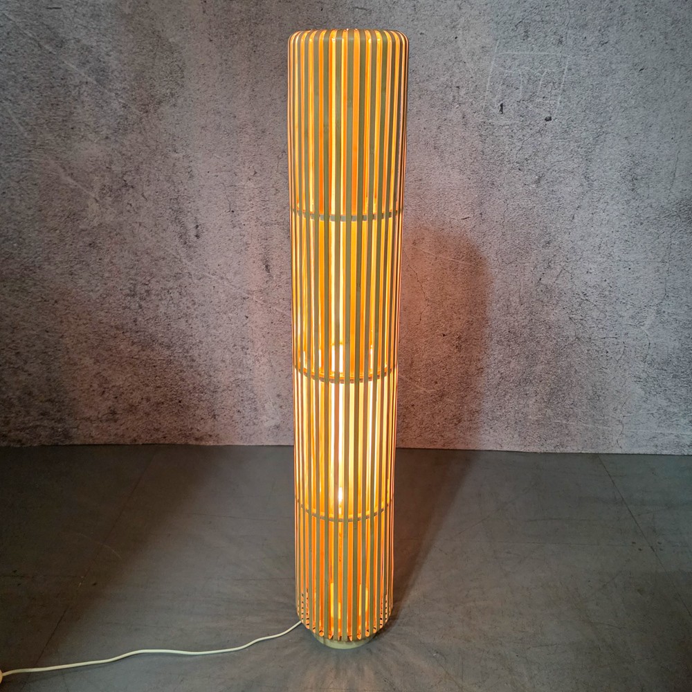 LAMPA PODŁOGOWA