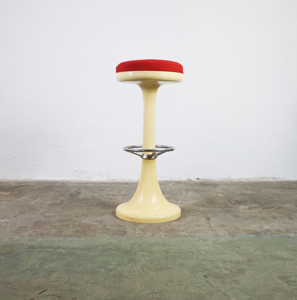 HOKER SPACE AGE