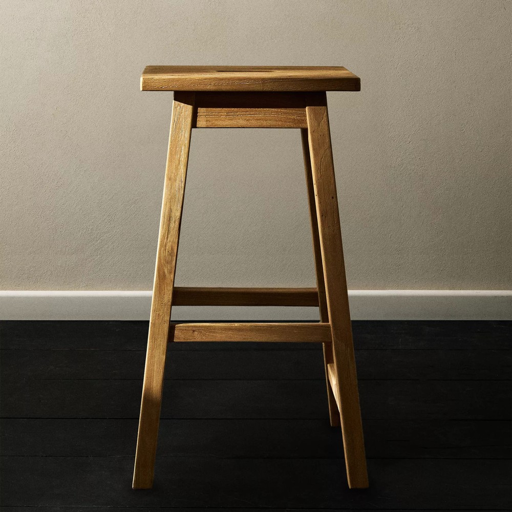 HOKER RUSTIC WOOD