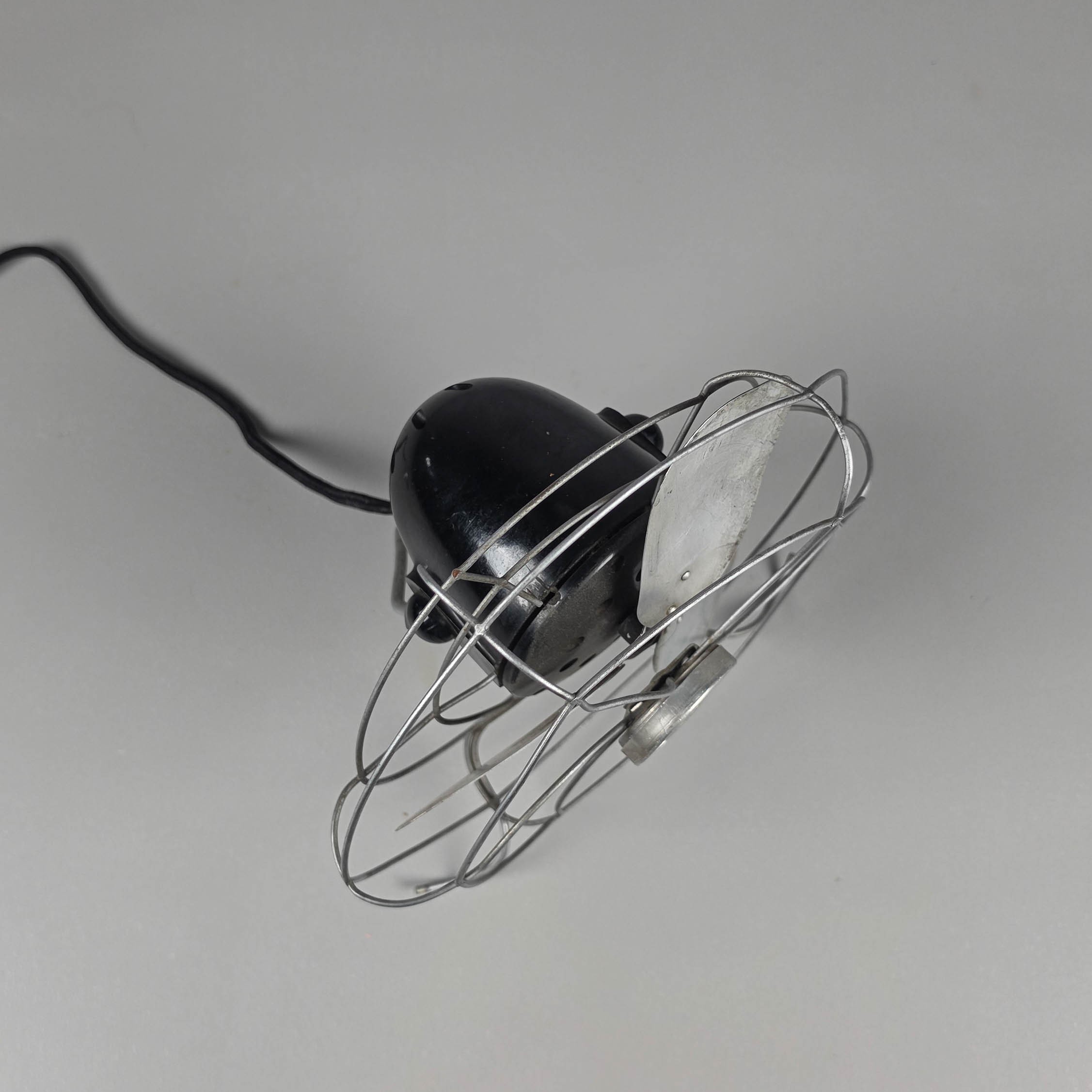 WENTYLATOR WIATRAK STOŁOWY TYP WS1, POLSKA 1958
