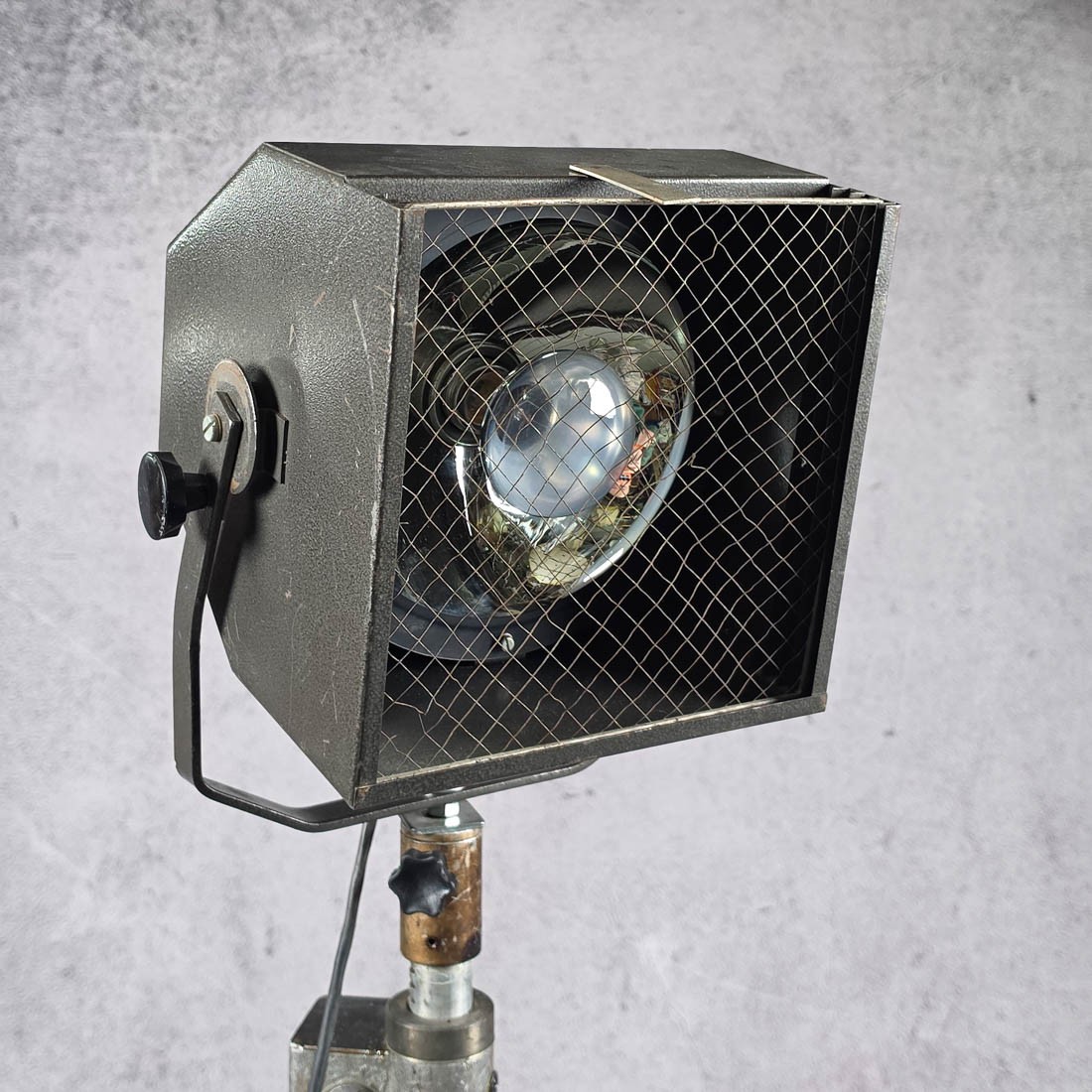 LAMPA FILMOWA