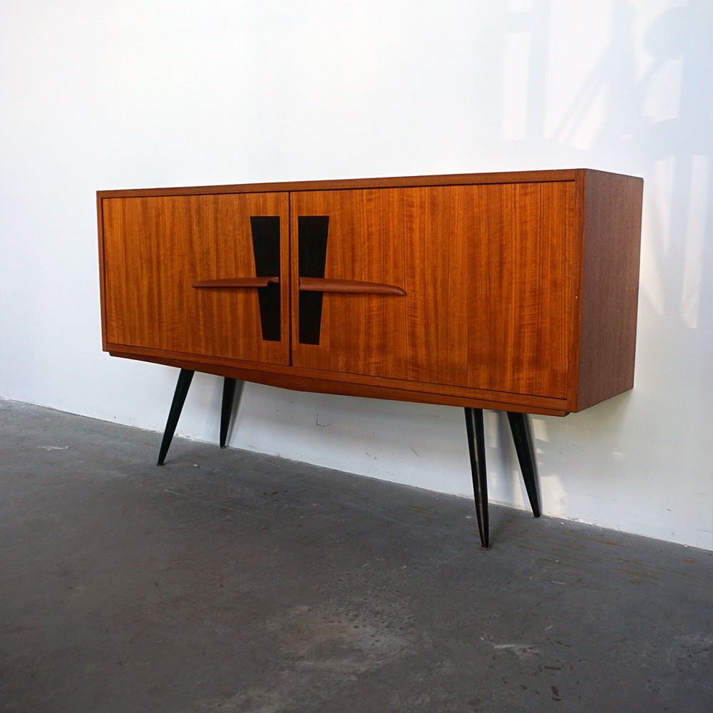 DUŃSKI SIDEBOARD LATA 60'TE