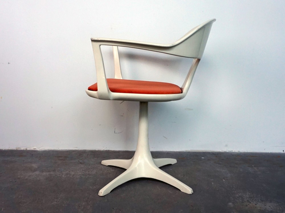 FOTEL SPACE AGE 'EMU'