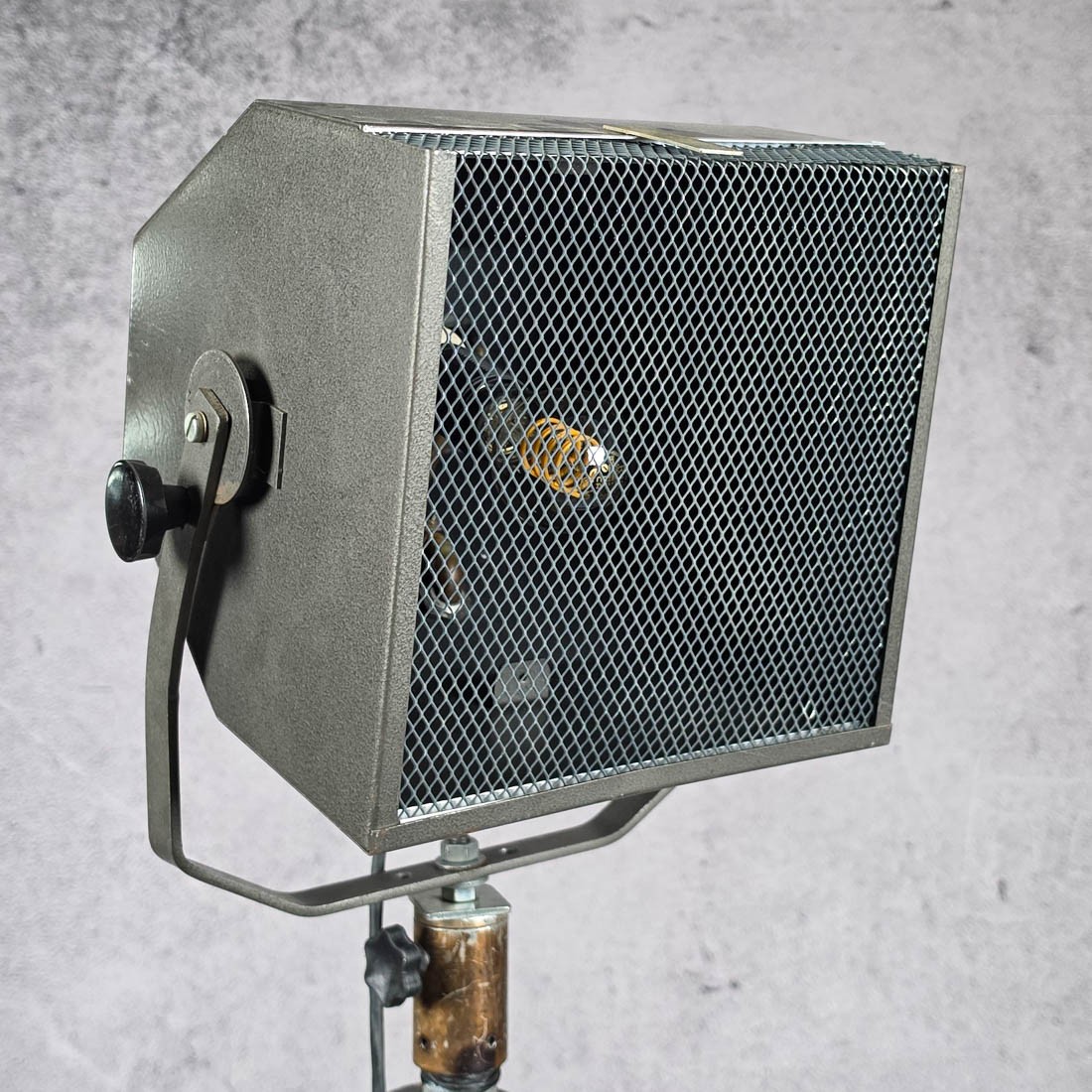 FILM LAMP