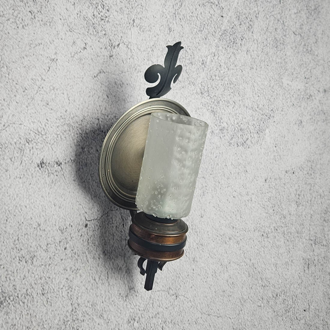 WALL SCONCE