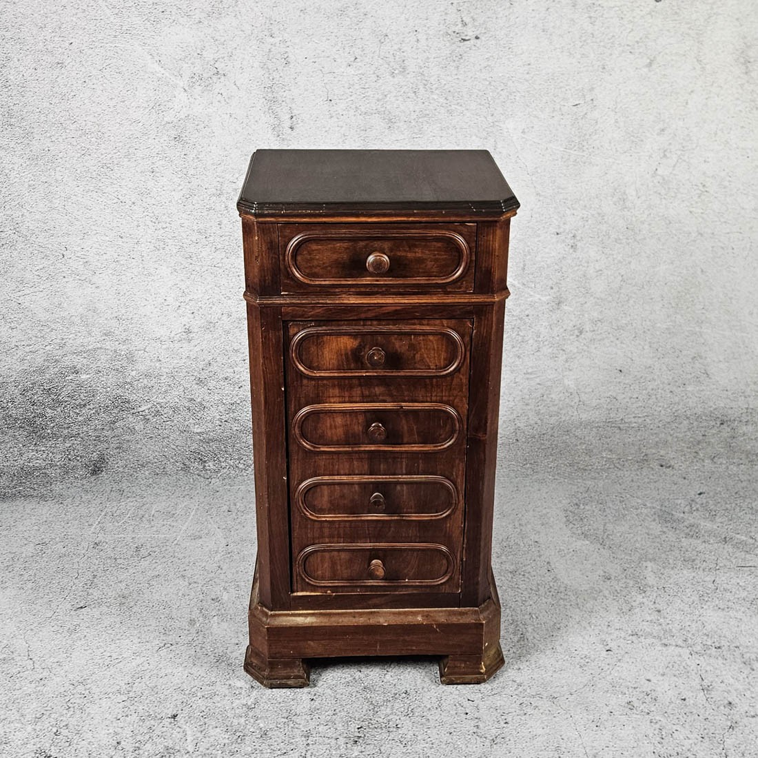 CABINET WITH DRAWERS