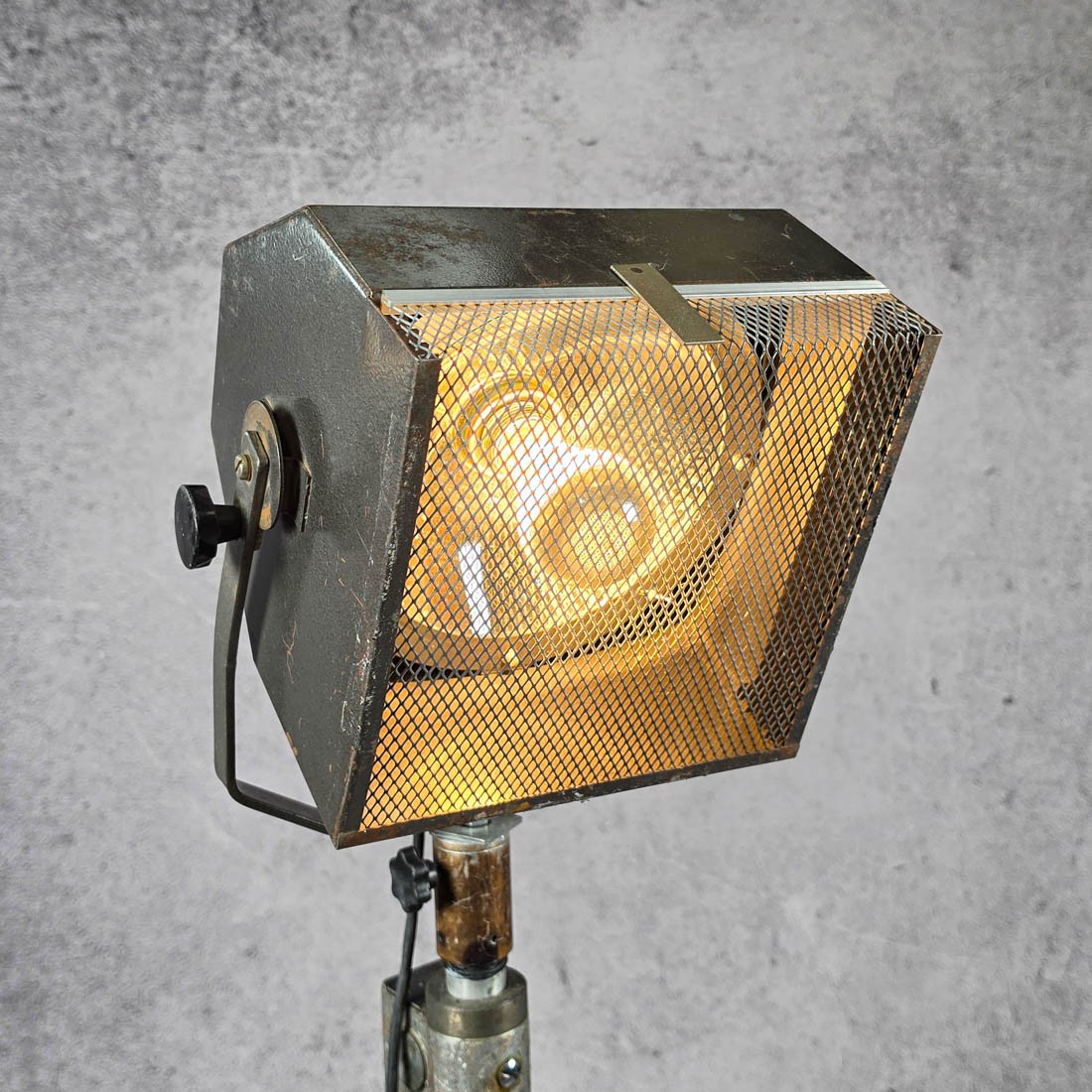 LAMPA FILMOWA