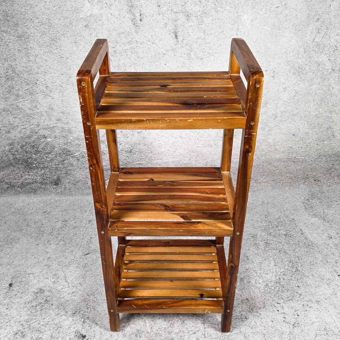 ETAGERE
