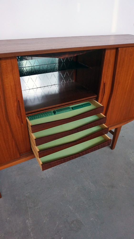DUŃSKI HIGHBOARD  LATA'70'TE SZAFKA KOMODA
